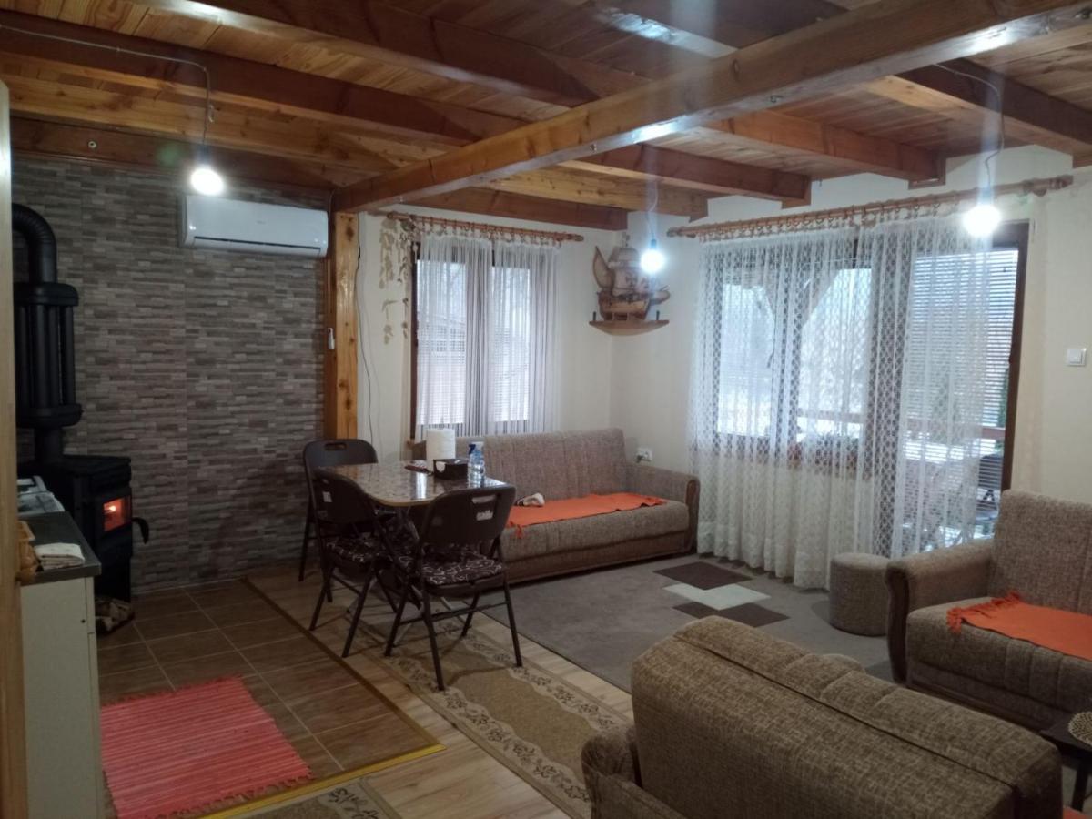 Apartman "Kapetana Luka" Ljubovija Exterior foto